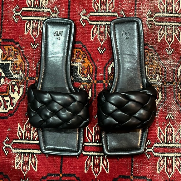 H&M Shoes - Black Sandal Slides